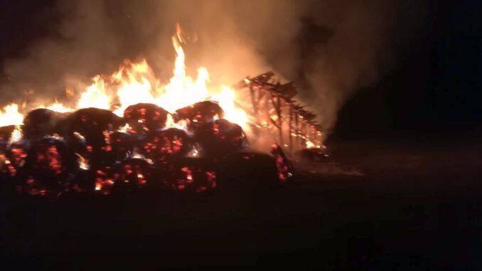 Incendiu baloti saivan