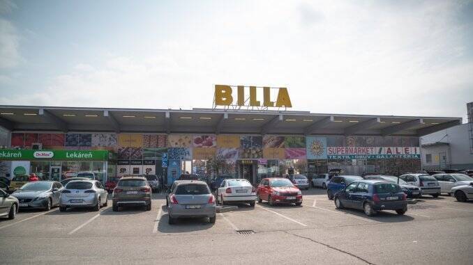 Taxa speciala pentru marii retaileri